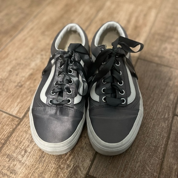 Gray satin old skool vans size 7.5 - Picture 5 of 6